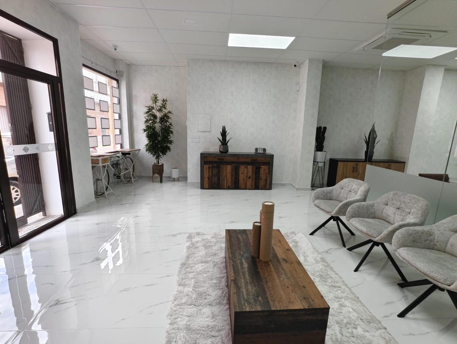 Premise for Sale in Los Montesinos