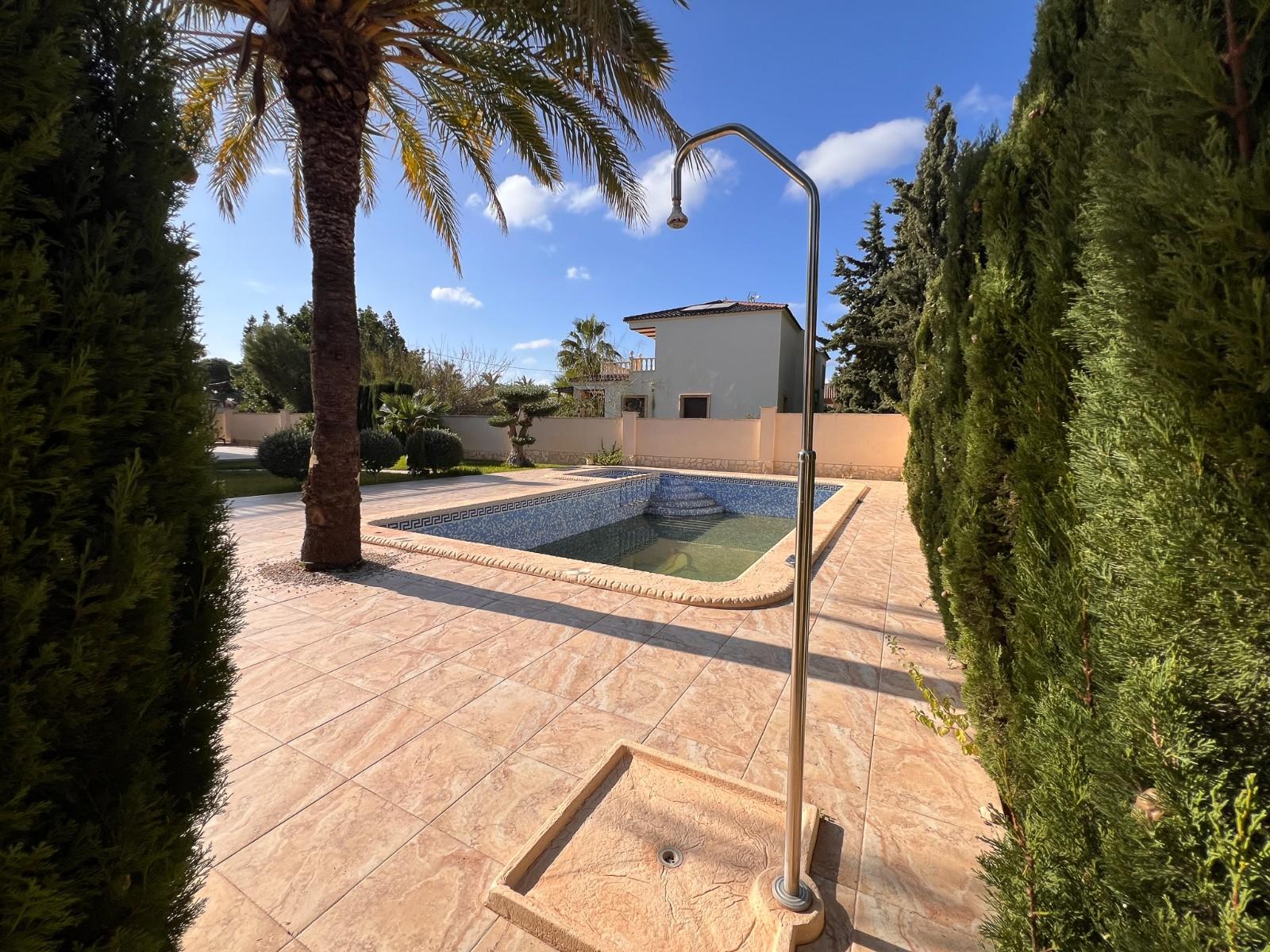Villa en Venta en Orihuela