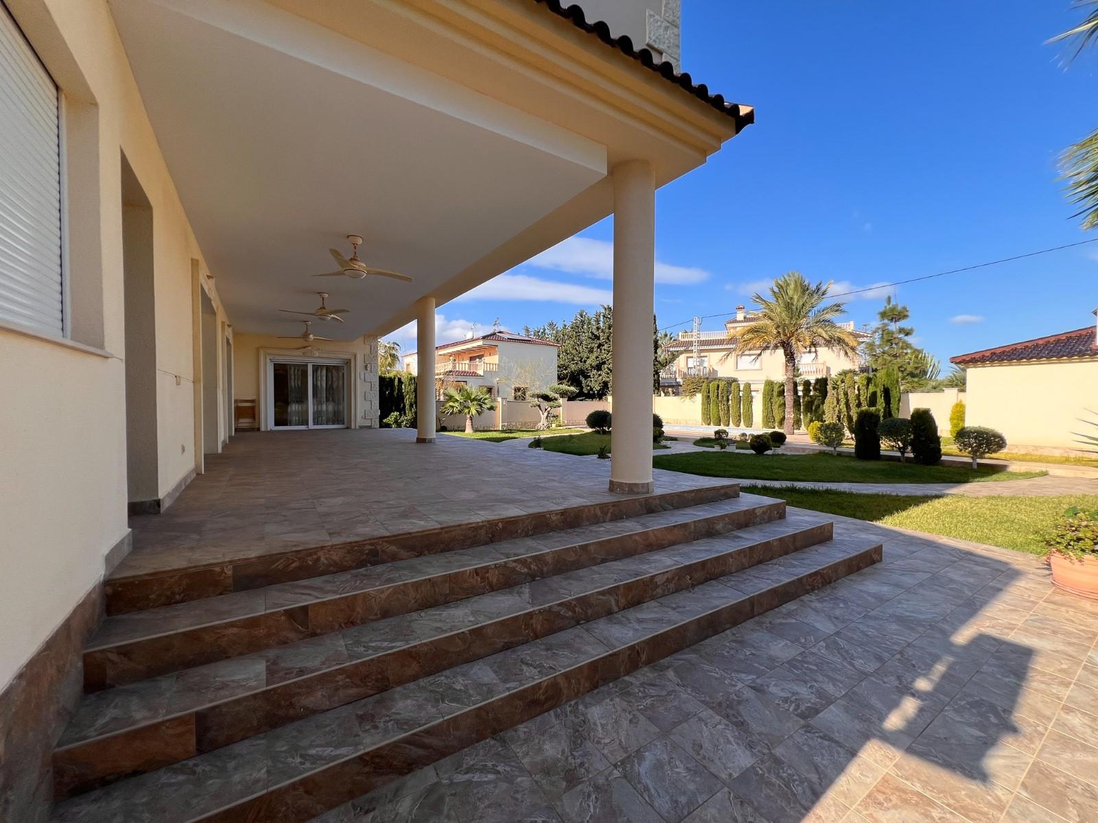 Villa en Venta en Orihuela