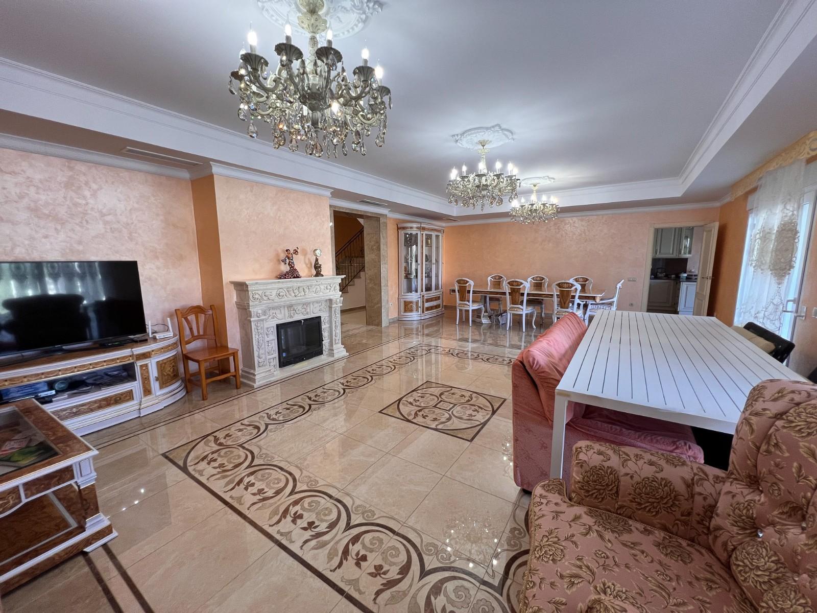 Villa en Venta en Orihuela