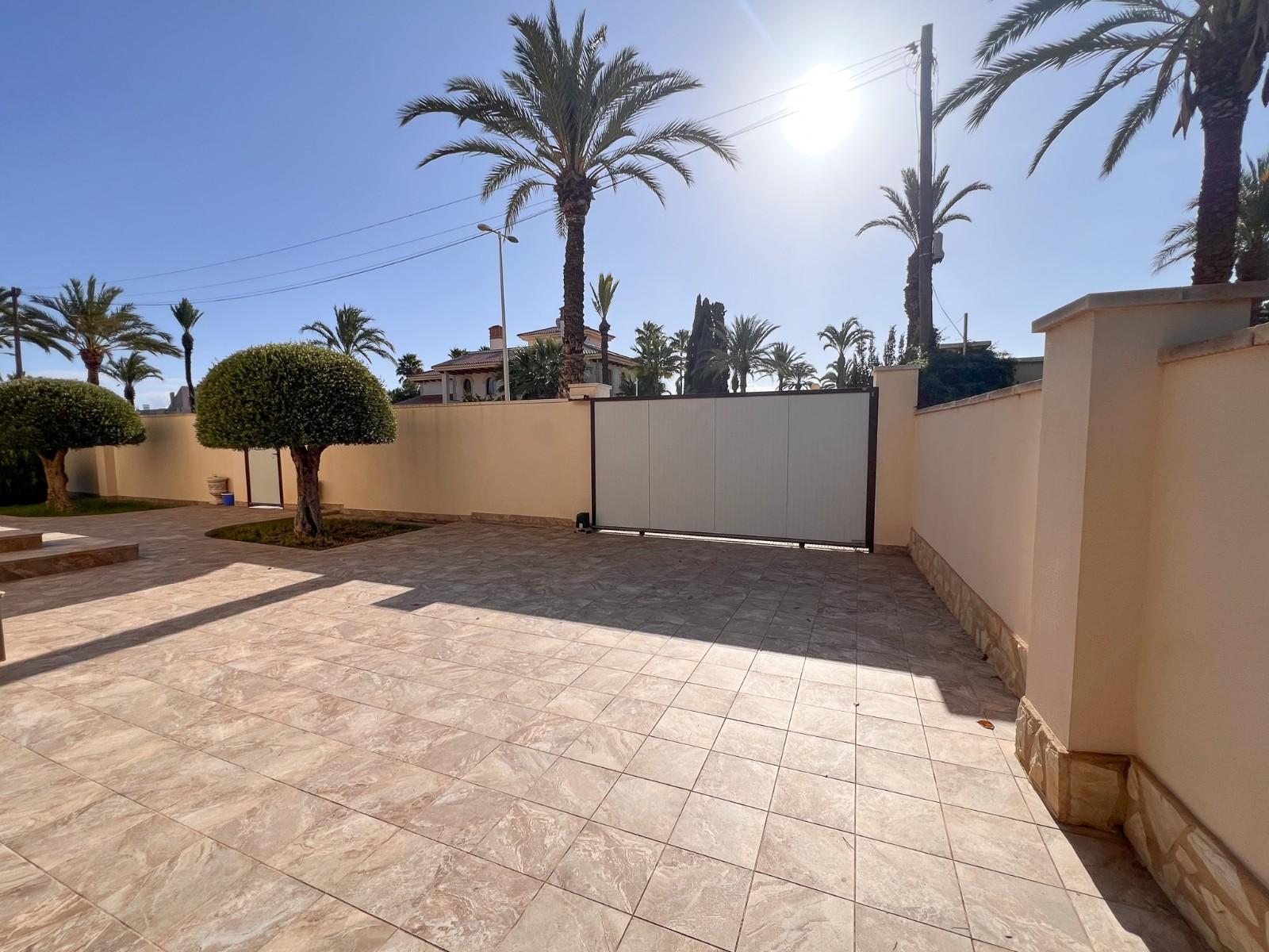 Villa en Venta en Orihuela