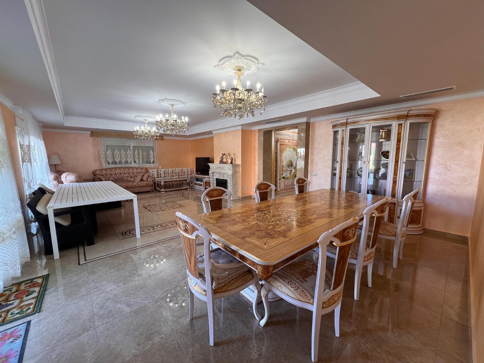 Villa en Venta en Orihuela
