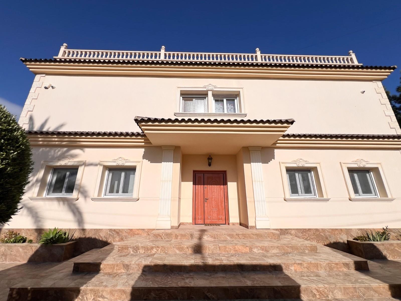 Villa en Venta en Orihuela