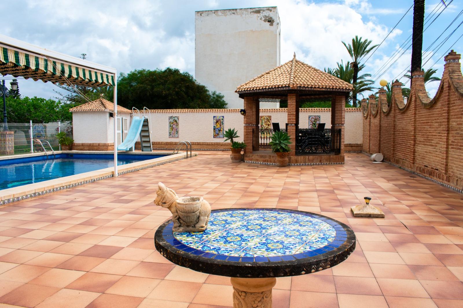 Villa en Venta en Orihuela