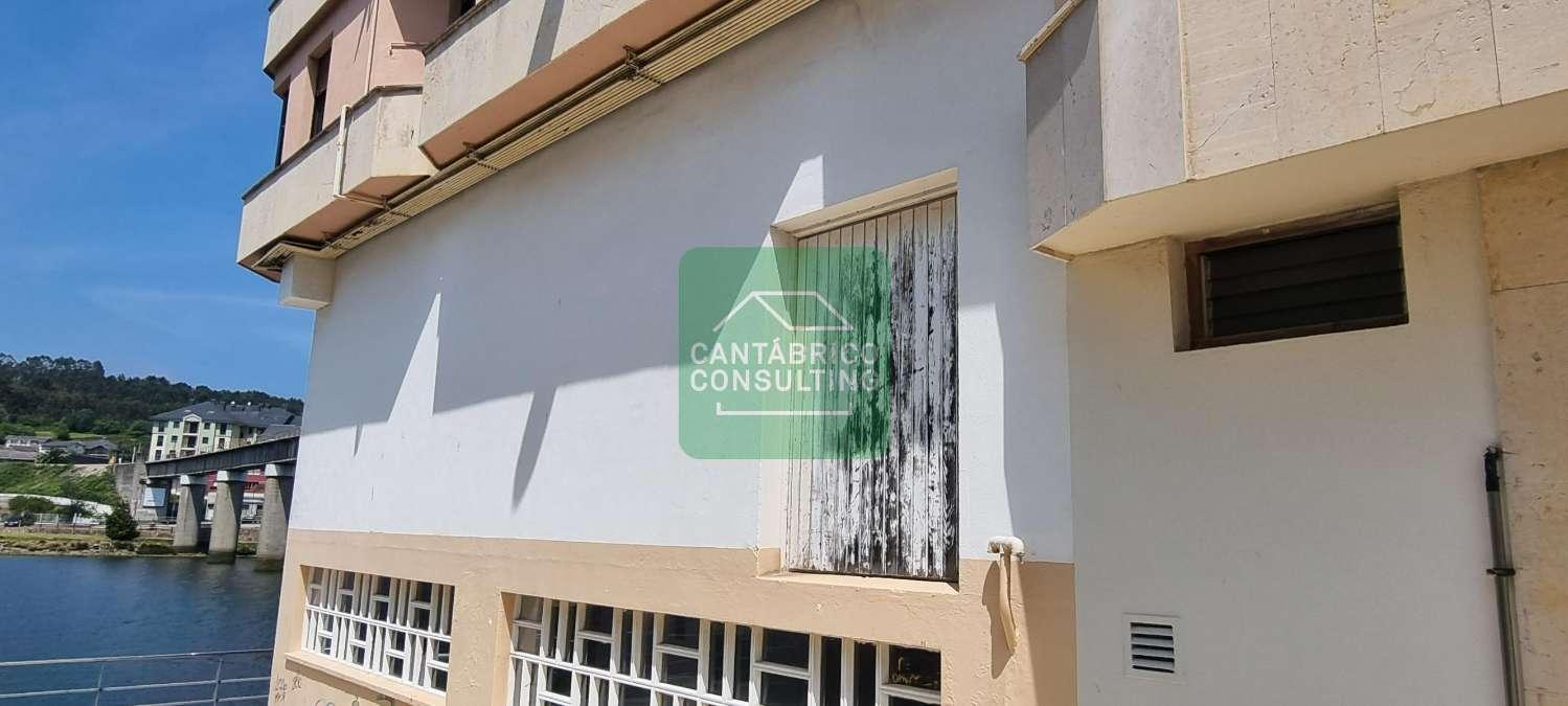 Premise for Sale in Navia
