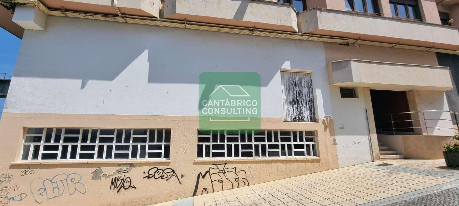 Premise for Sale in Navia