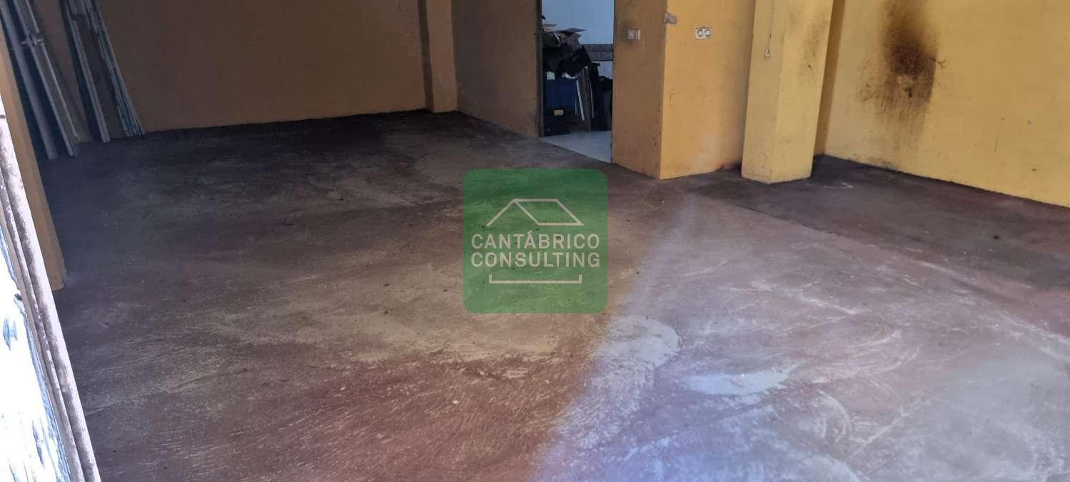 Premise for Sale in Navia