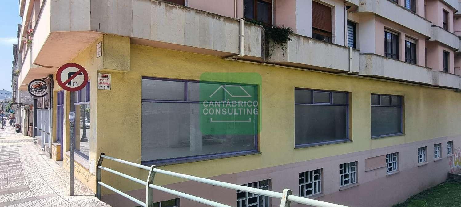 Premise for Sale in Navia