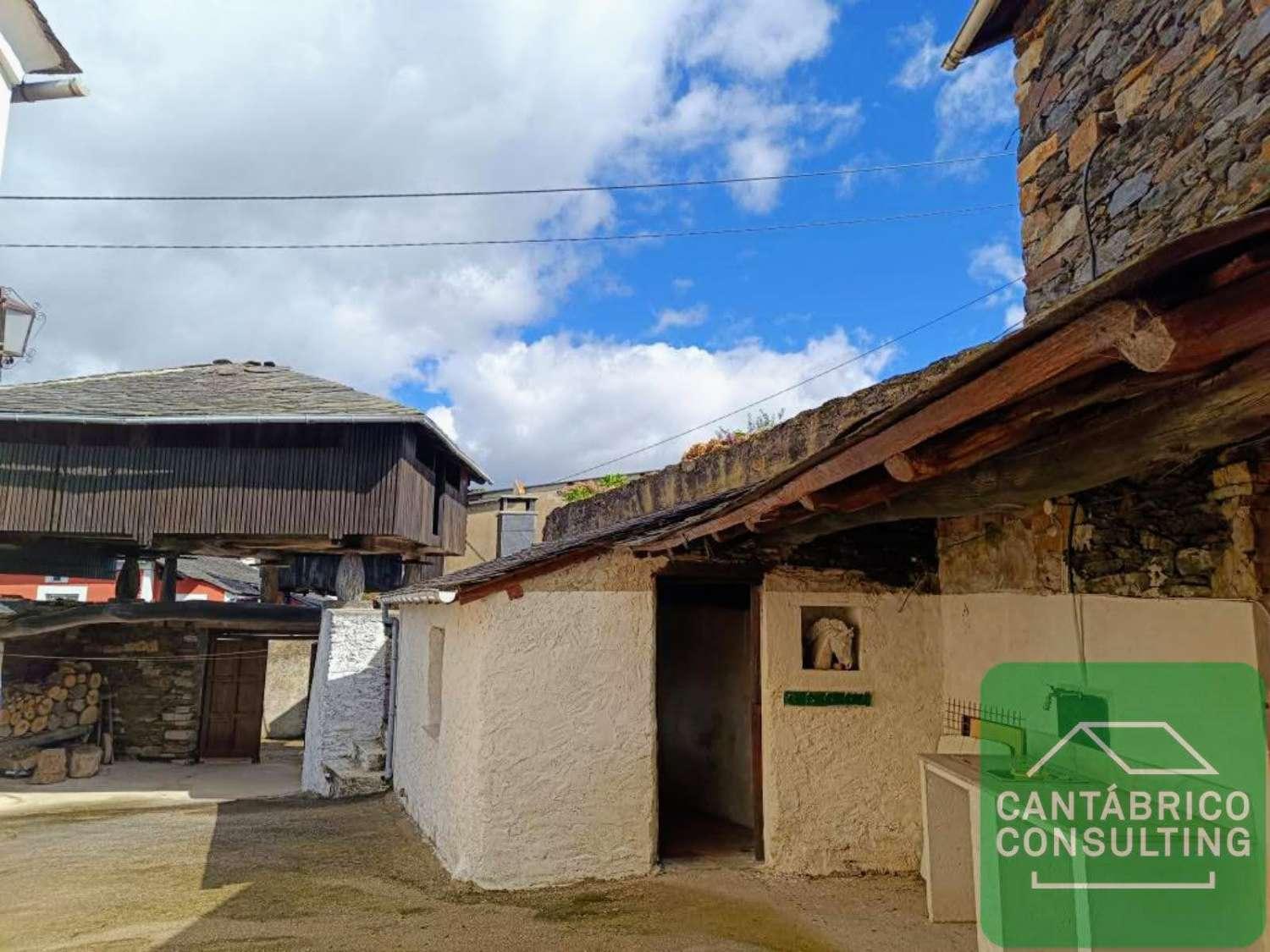 Casa en Venta en Villayón