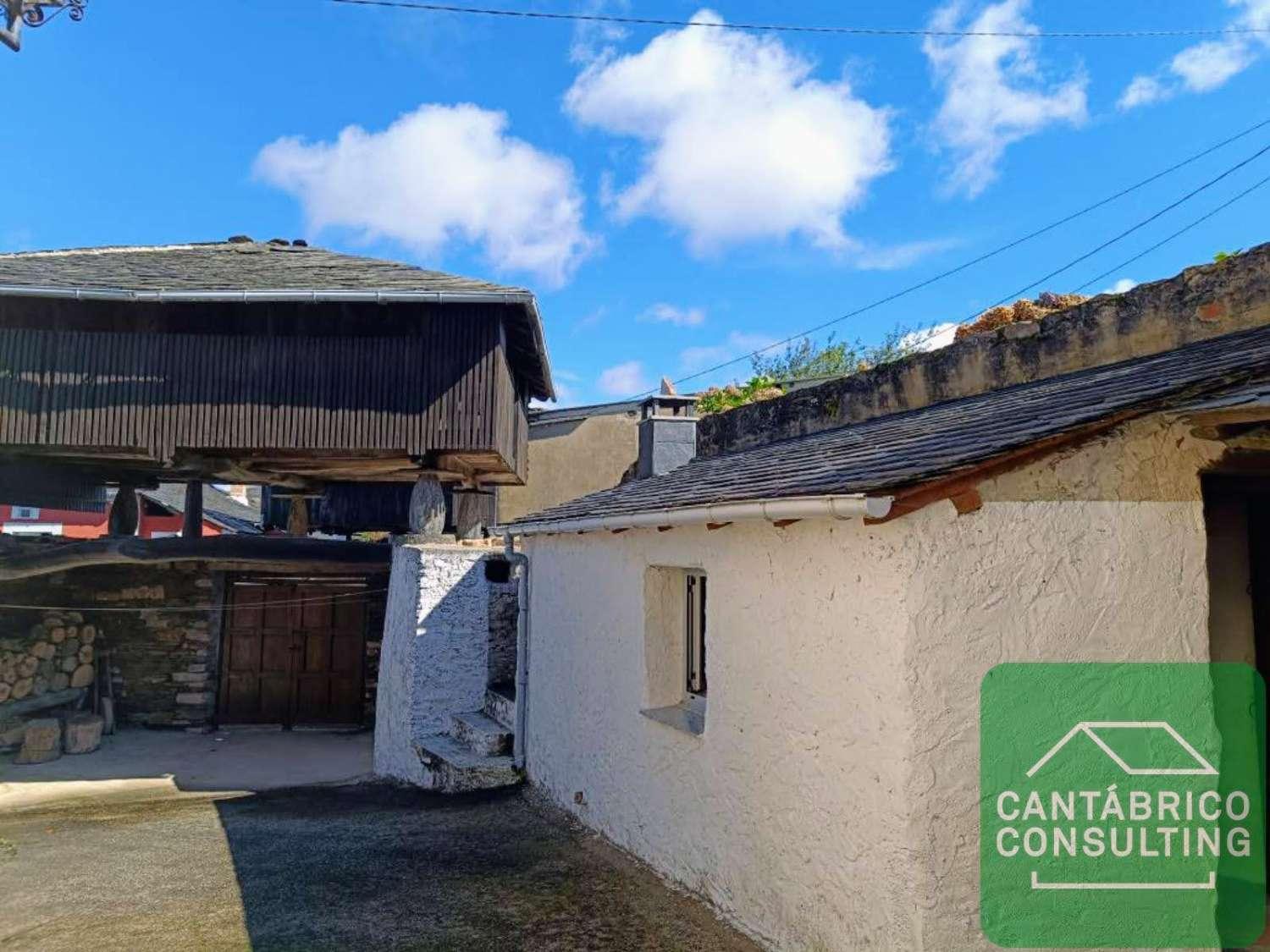 Casa en Venta en Villayón