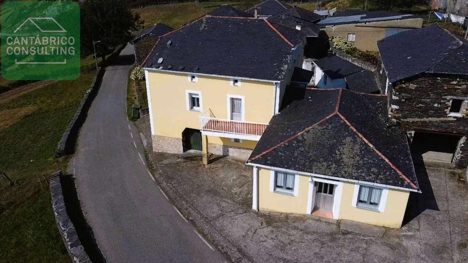 Casa en Venta en Villayón