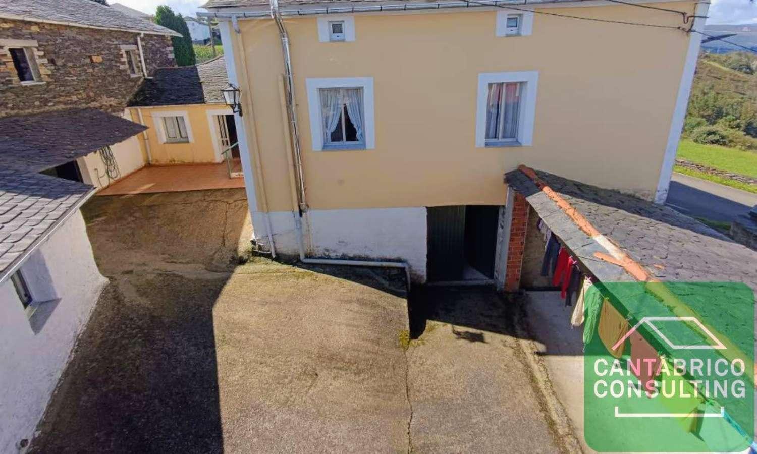 Casa en Venta en Villayón