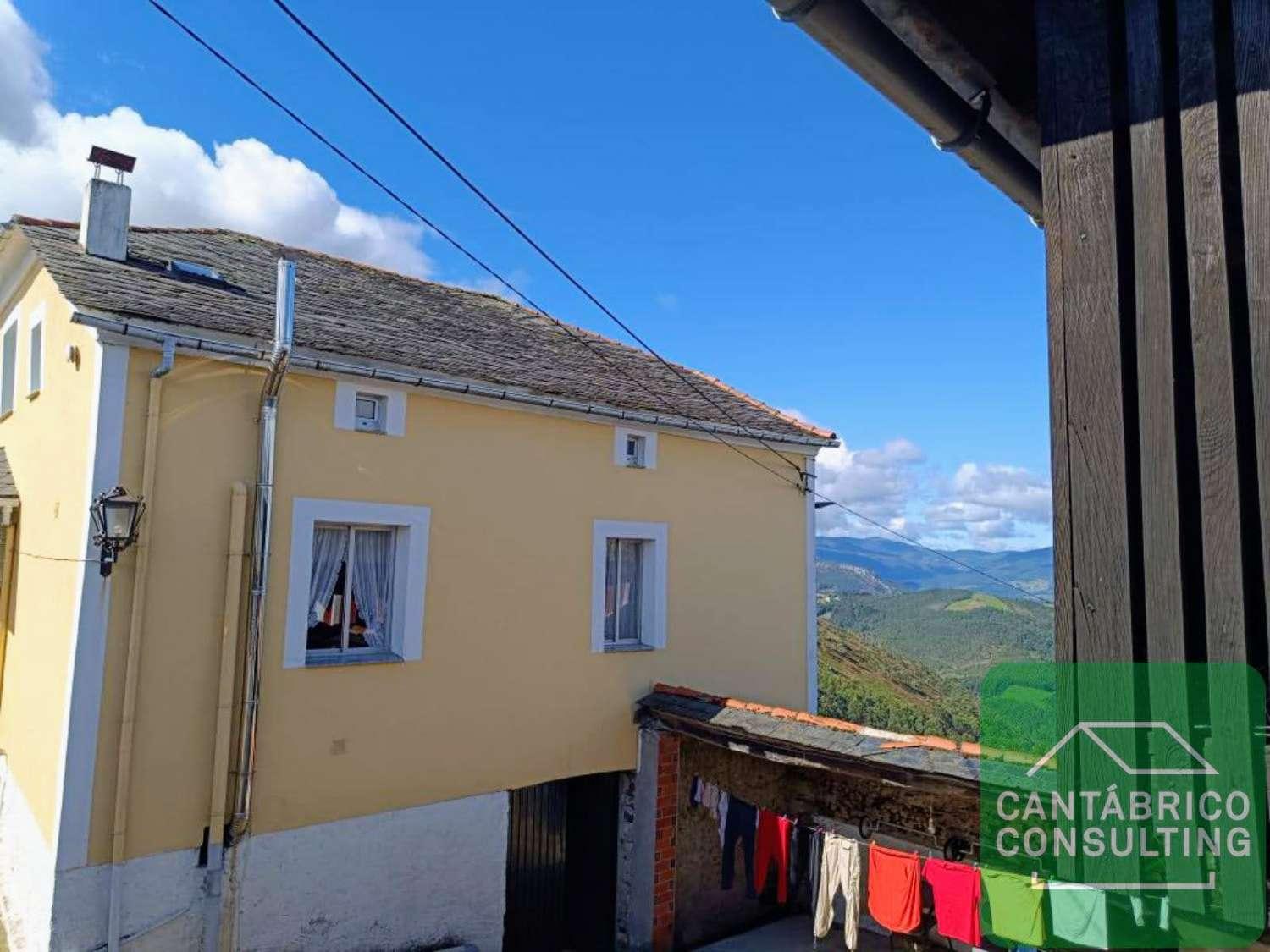 Casa en Venta en Villayón