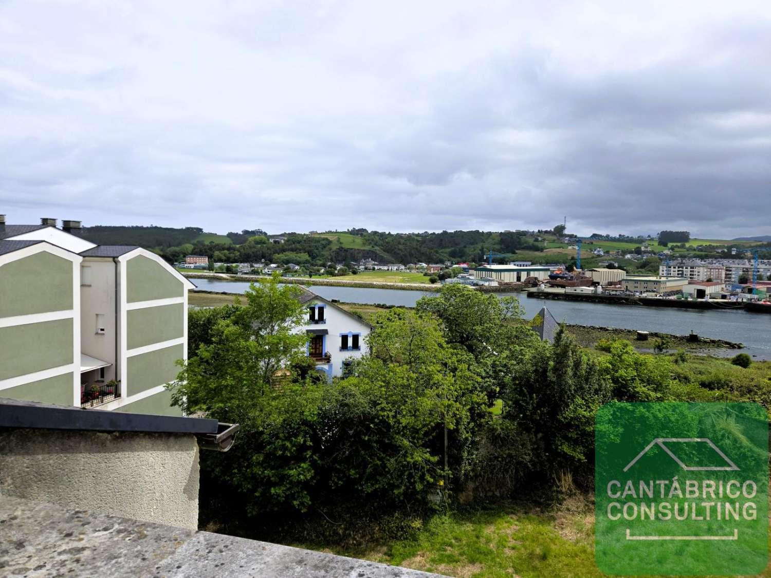 Flat for Sale in Coaña