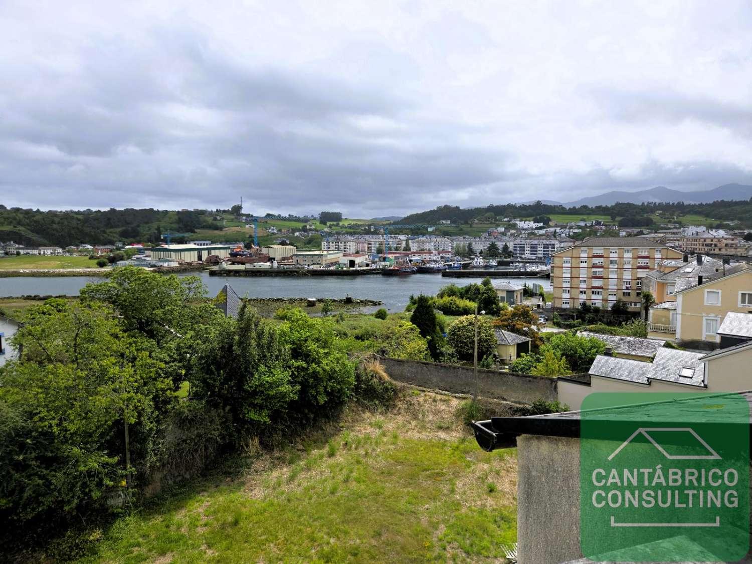 Flat for Sale in Coaña