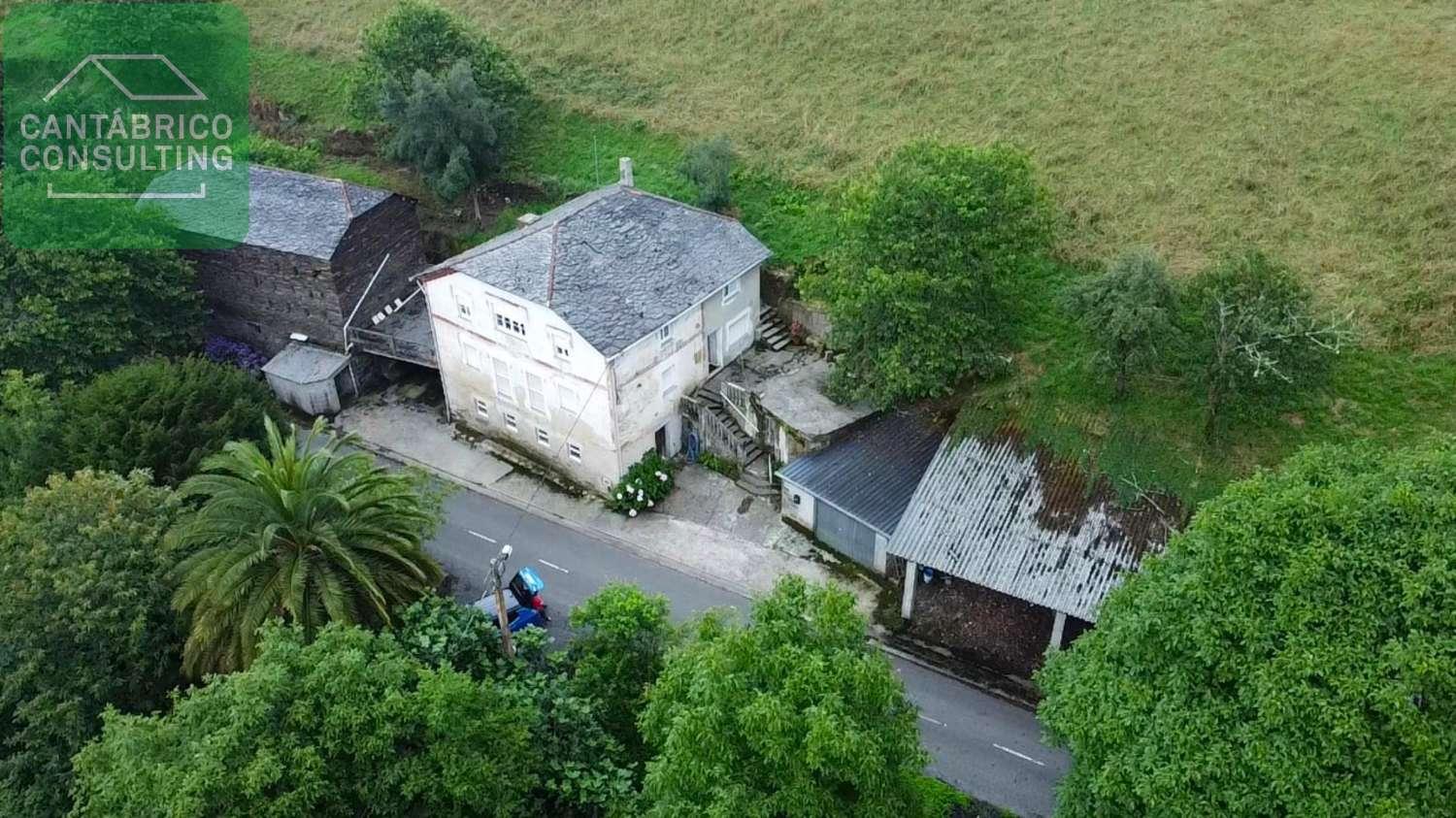 Casa en Venta en Coaña