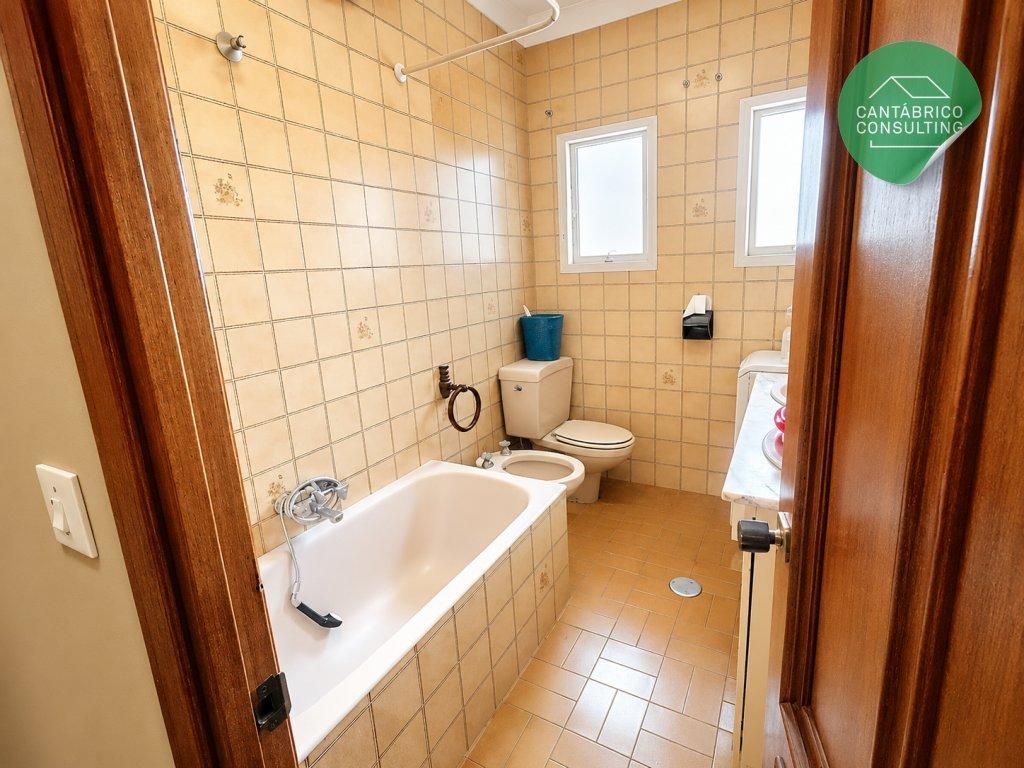 Flat for Sale in Navia