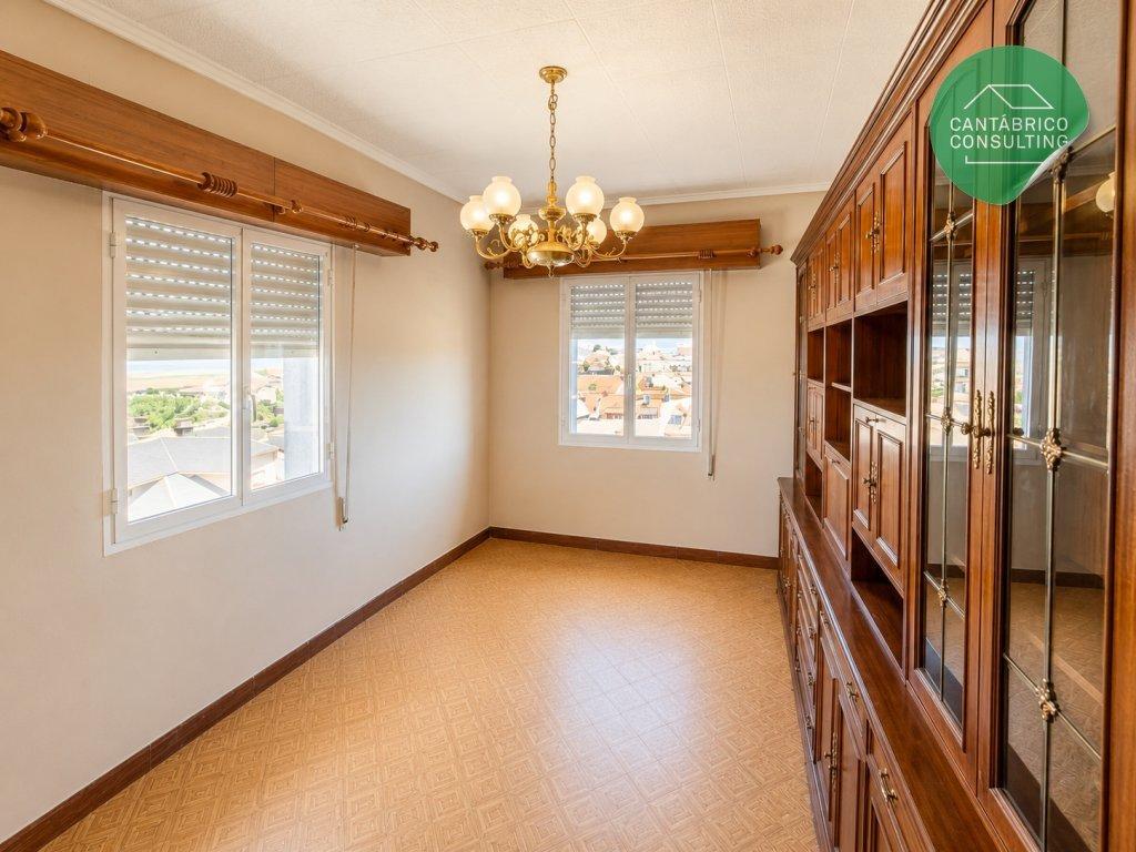 Flat for Sale in Navia