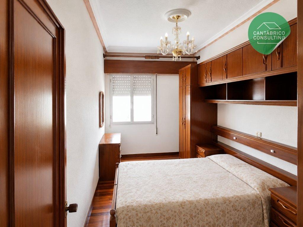 Flat for Sale in Navia