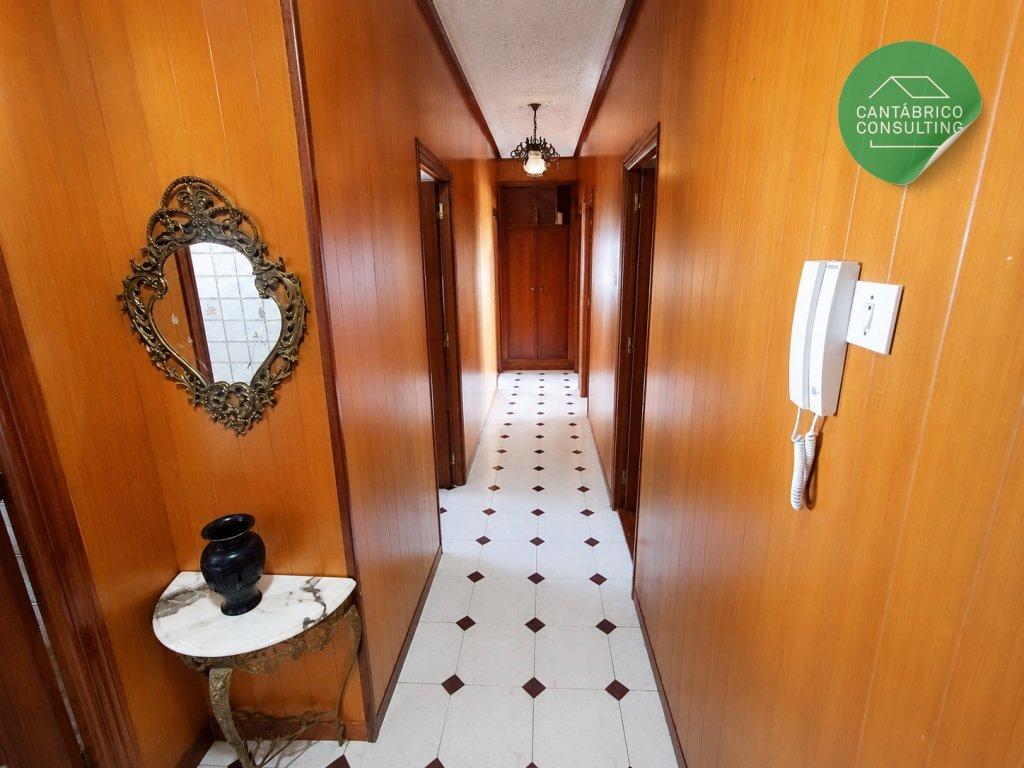 Flat for Sale in Navia