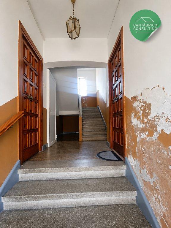Flat for Sale in Navia