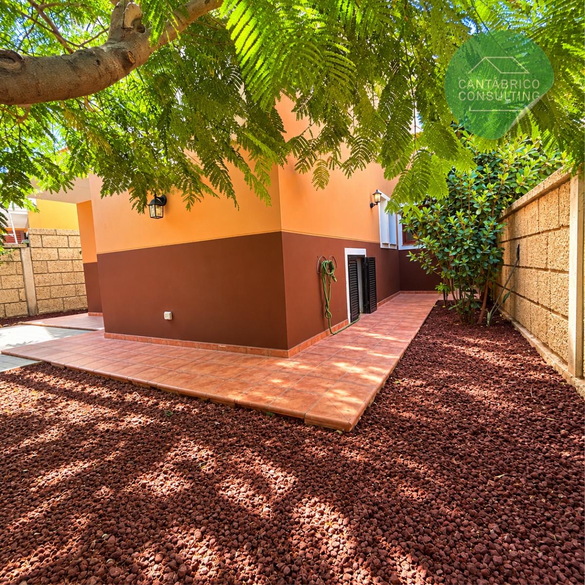 Chalet en Venta en Arona