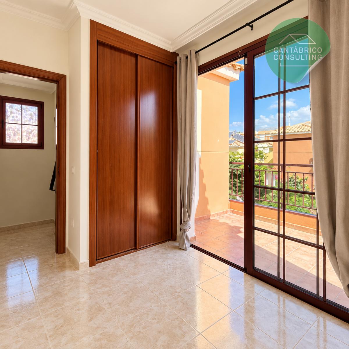 Chalet en Venta en Arona