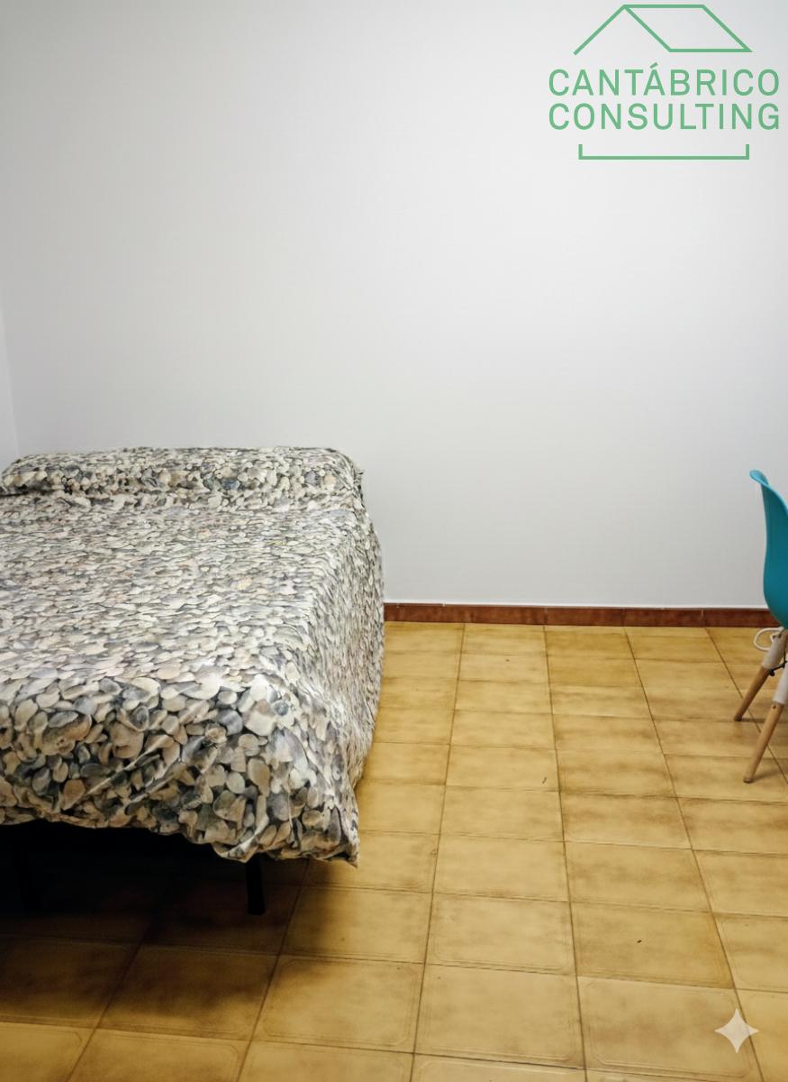 Premise for Sale in Navia
