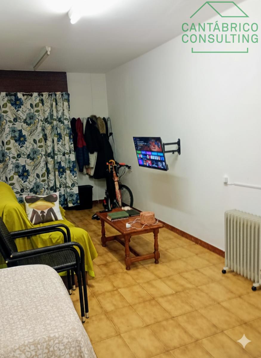 Premise for Sale in Navia