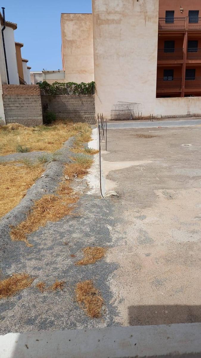 Parcela en Venta en La Zubia