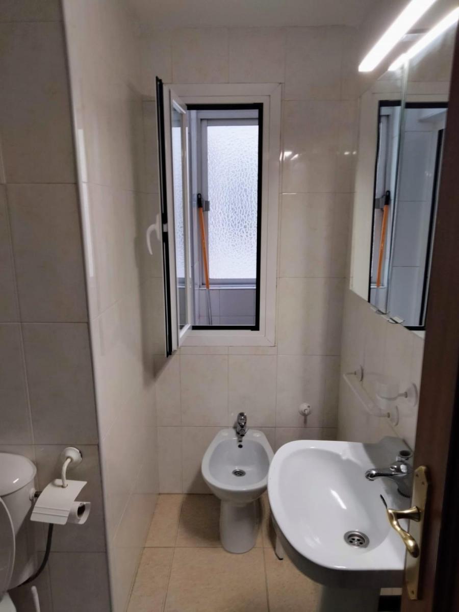Flat for Rent in Granada