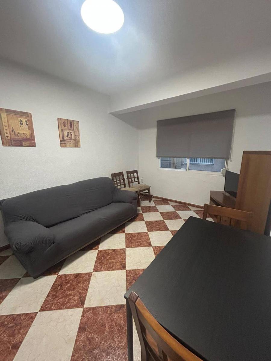 Flat for Rent in Granada