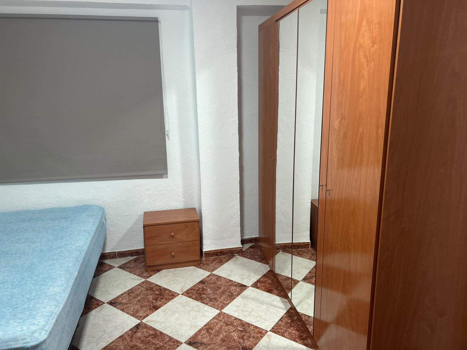 Flat for Rent in Granada