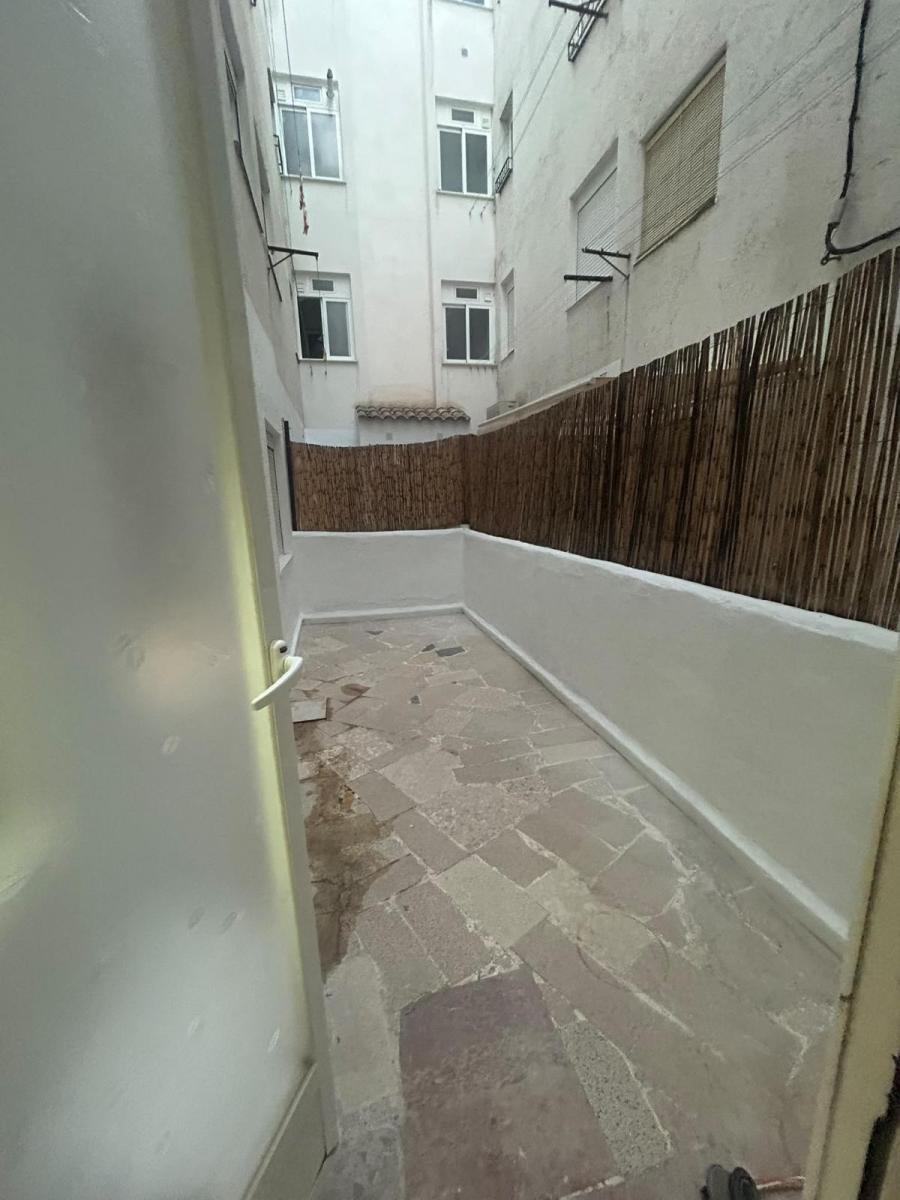 Flat for Rent in Granada