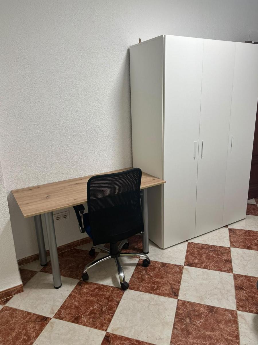 Flat for Rent in Granada