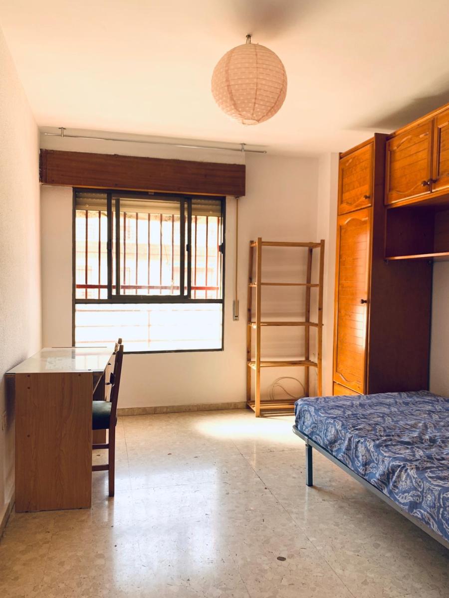 Flat for Rent in Granada
