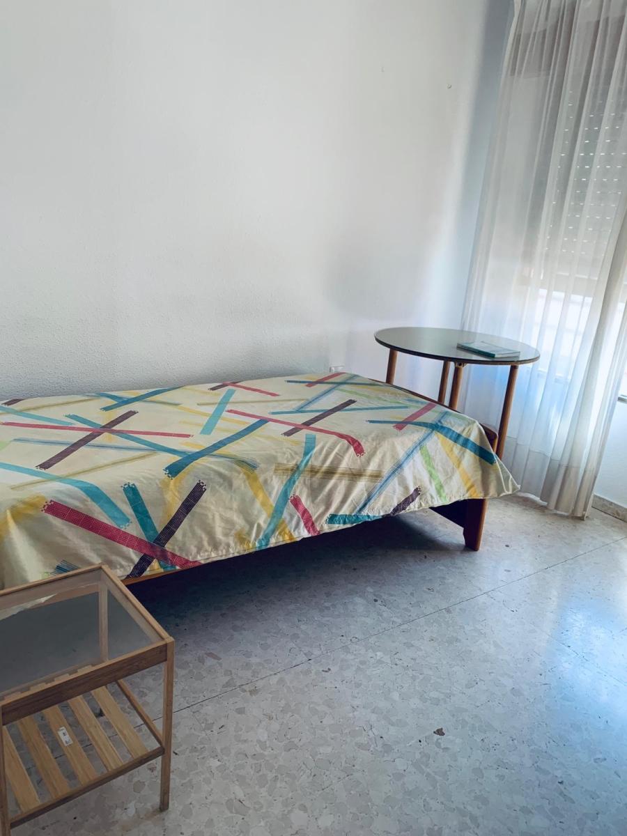 Flat for Rent in Granada