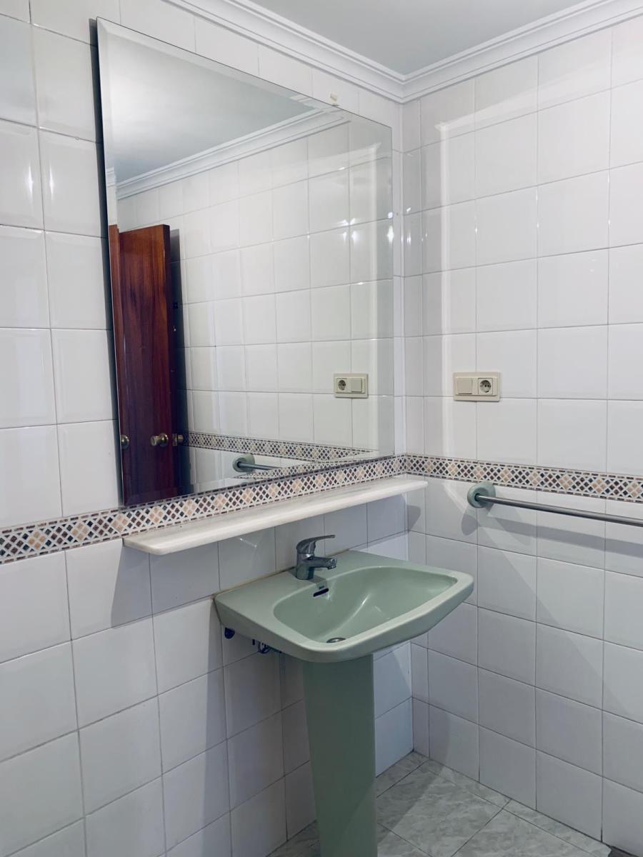 Flat for Rent in Granada