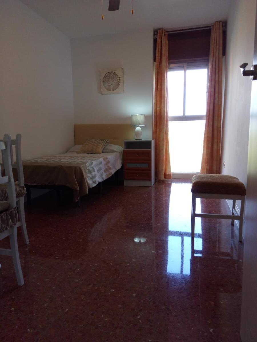 Flat for Rent in Granada