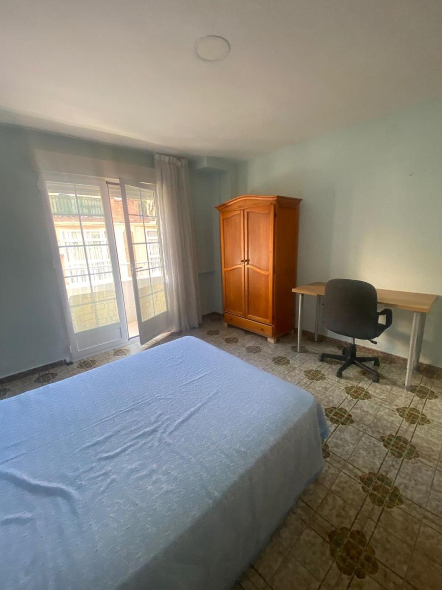 Flat for Rent in Granada