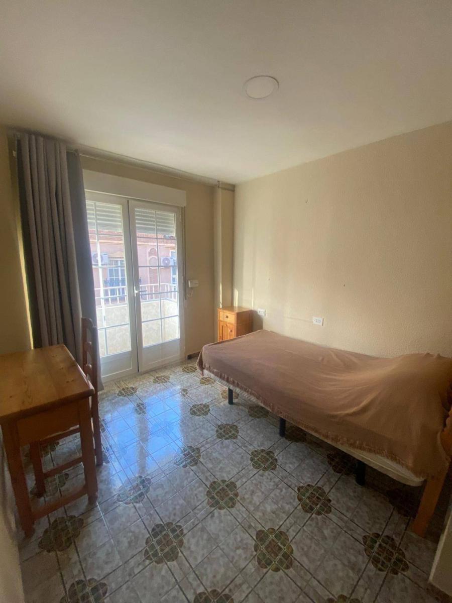 Flat for Rent in Granada