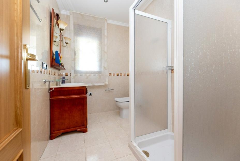 Villa en Venta en Atarfe