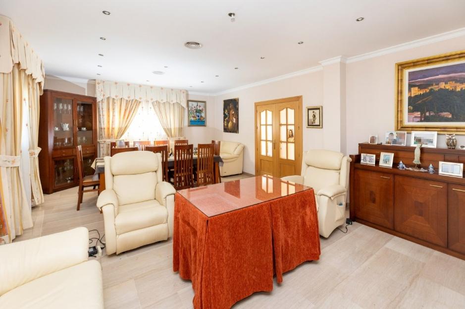Villa en Venta en Atarfe