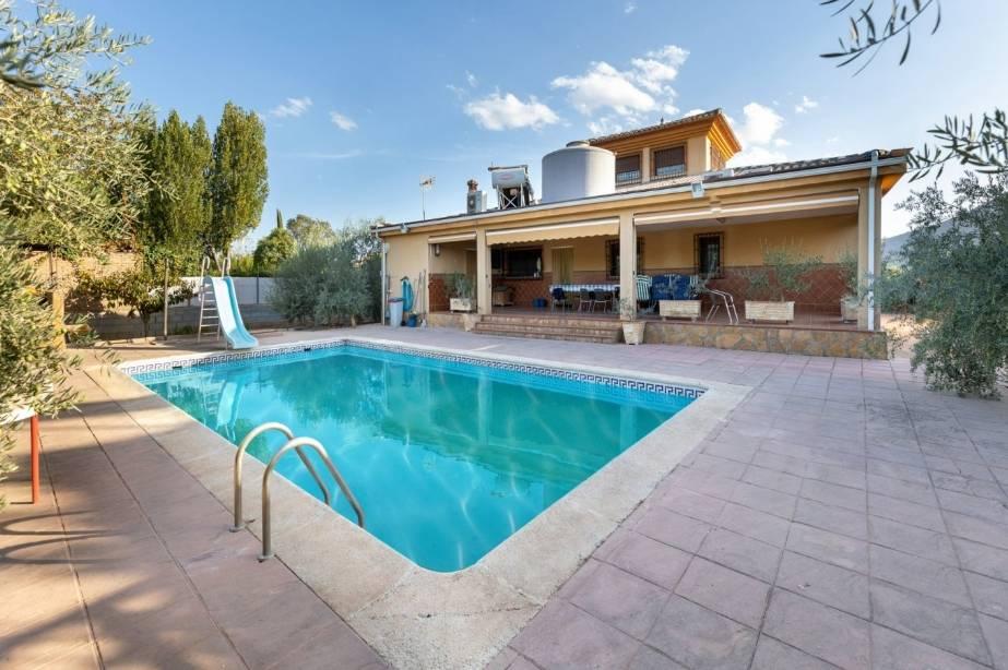 Villa en Venta en Atarfe