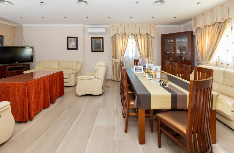 Villa en Venta en Atarfe