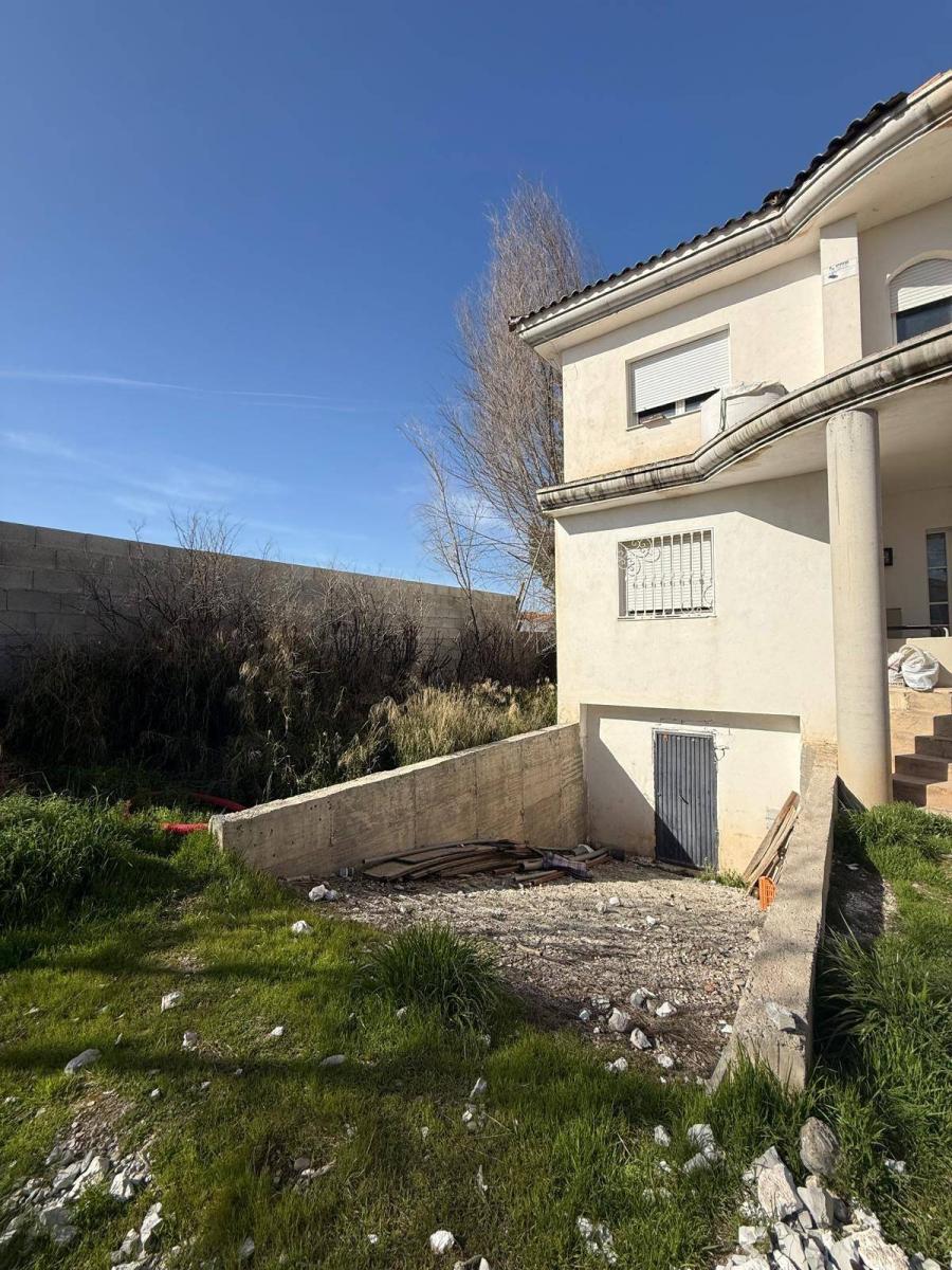 Chalet for Sale in Ogíjares