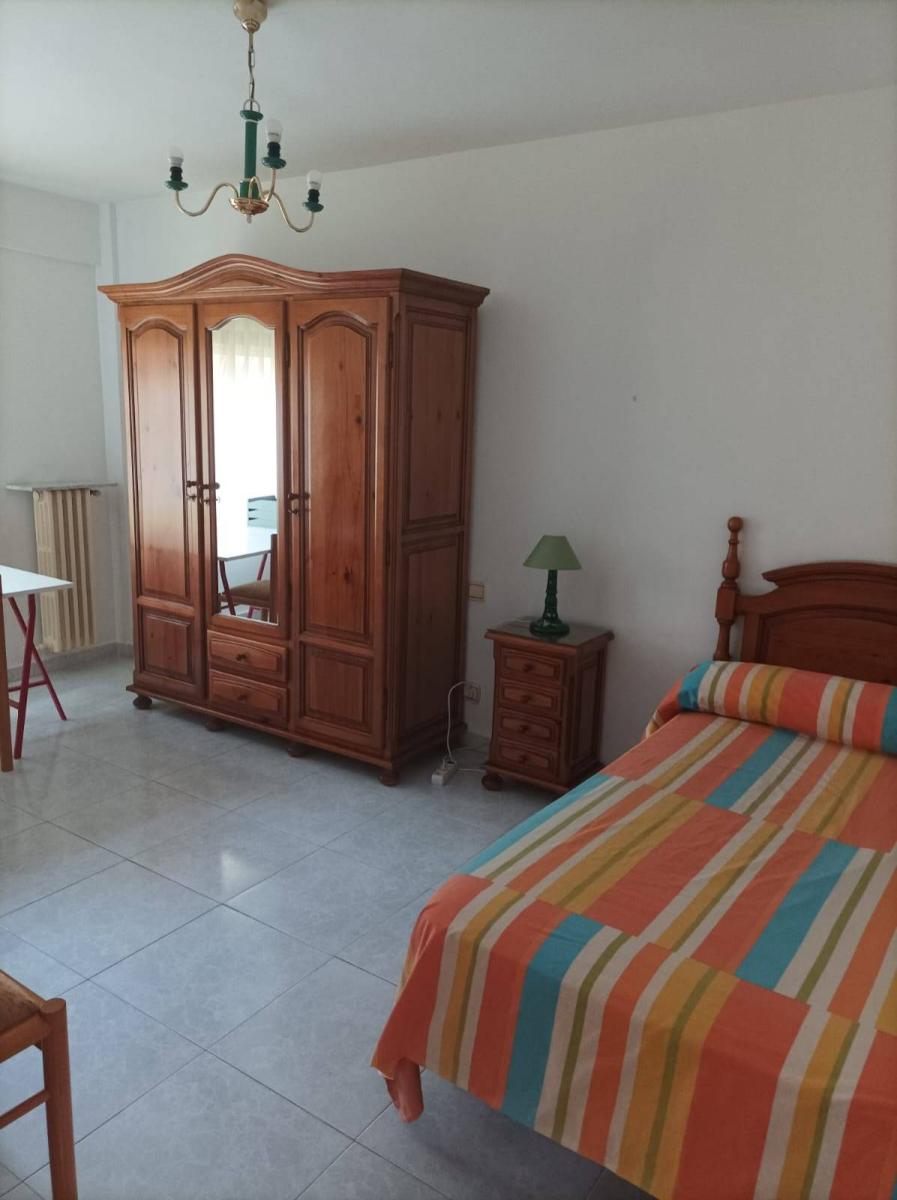 Flat for Rent in Granada