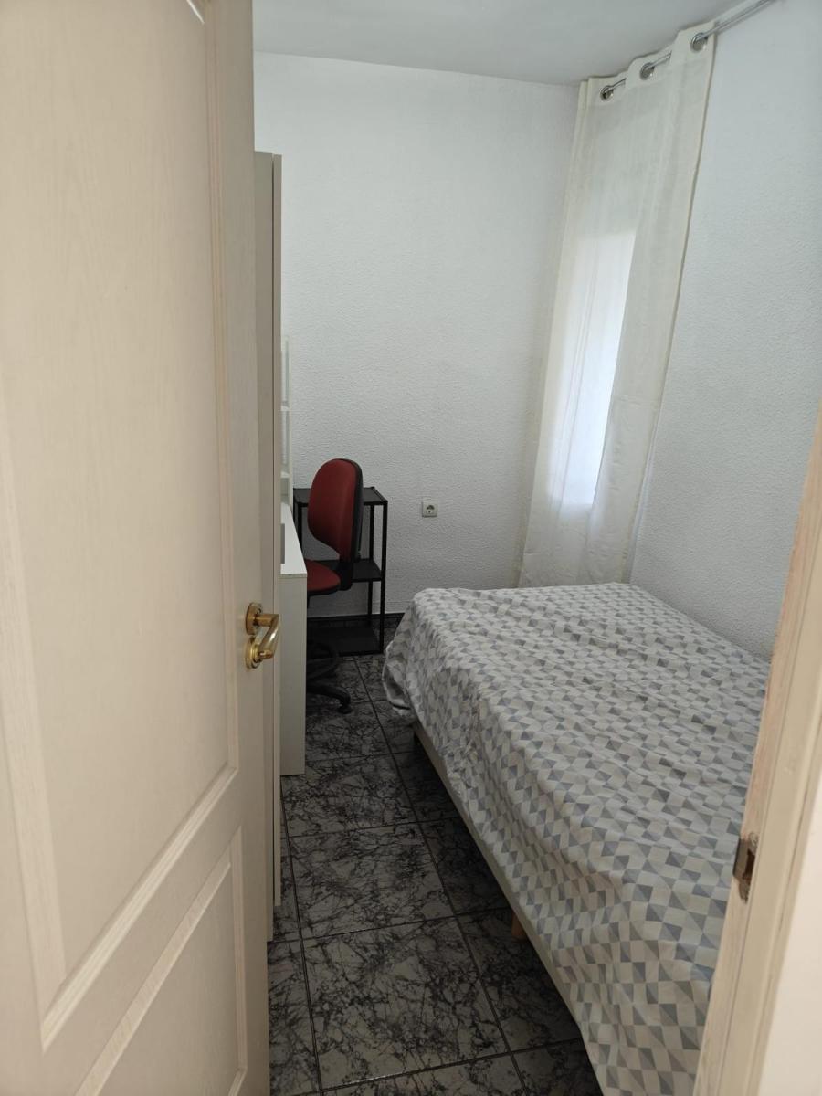 Flat for Rent in Granada