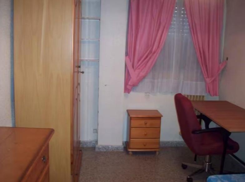 Flat for Rent in Granada