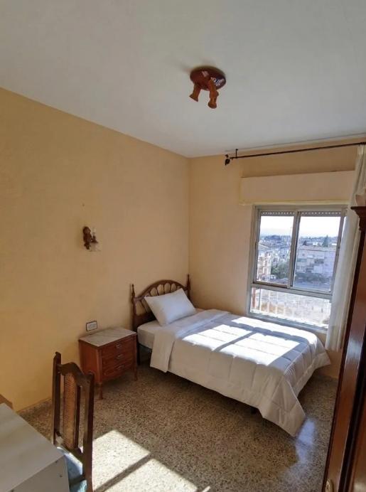 Flat for Rent in Granada